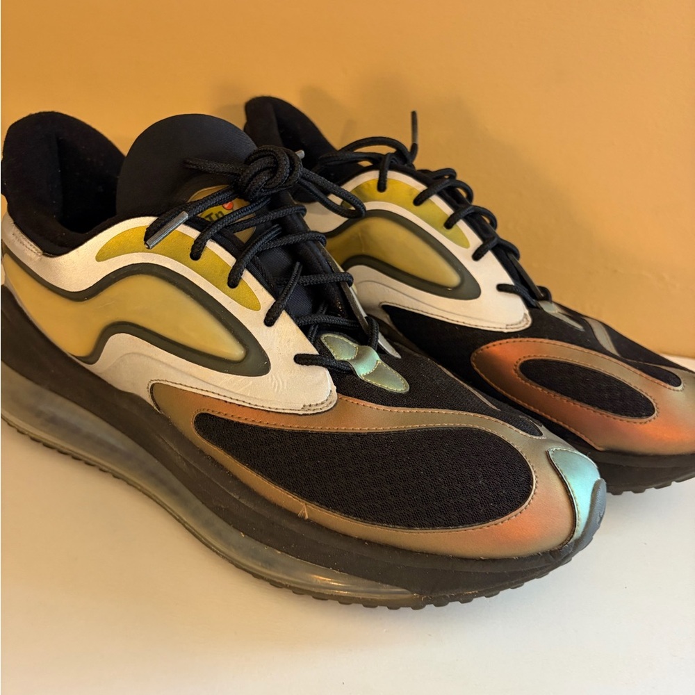 Nike Zephyr Sneakers